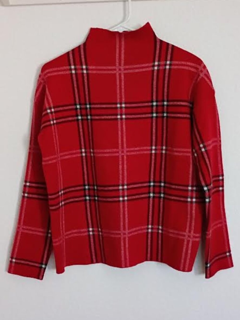 TAHARI WOMEN'S PULLOVER SWEATER RED BLACK WHITE PLAID MOCK TURTLENECK SIZE MED